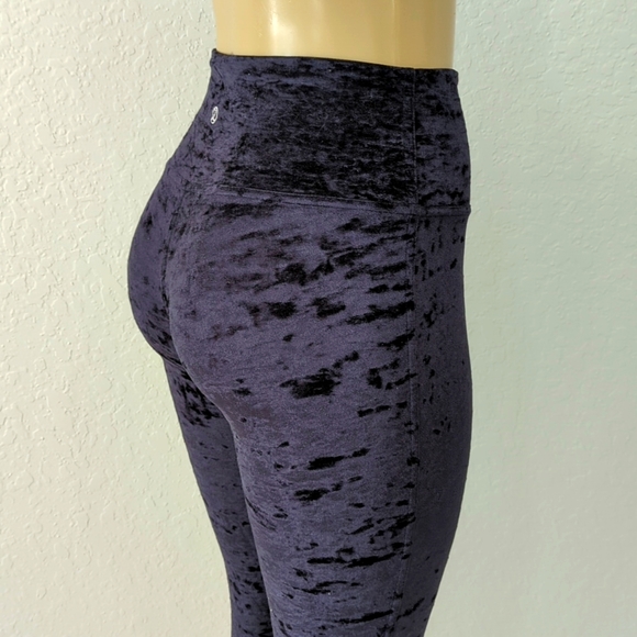 Lululemon Crush Velvet Set - Picture 12 of 13